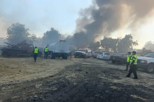 Arde corralón abandonado en Amecameca